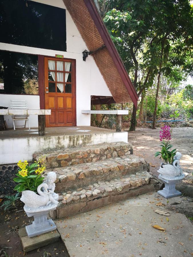 River Marina Resort يوثاي ثاني المظهر الخارجي الصورة