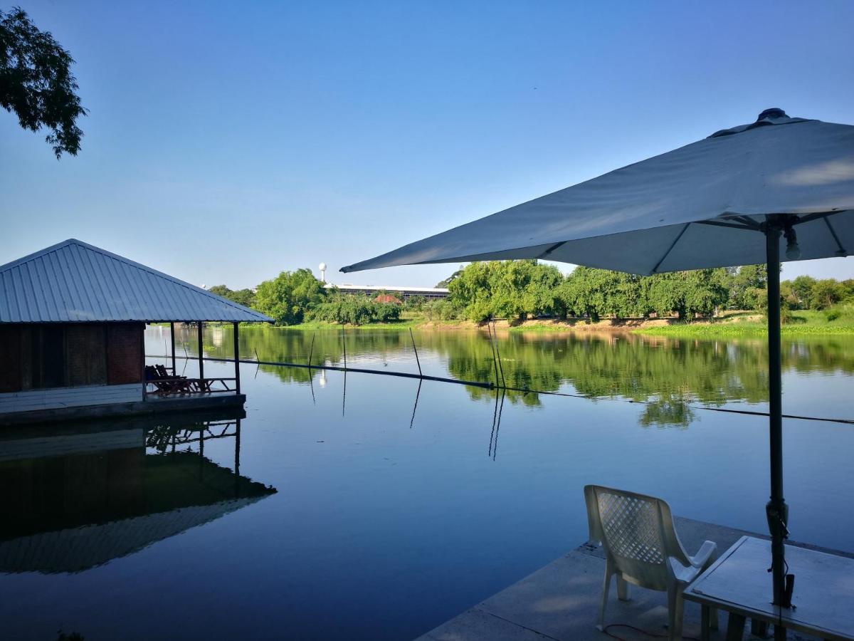 River Marina Resort يوثاي ثاني المظهر الخارجي الصورة