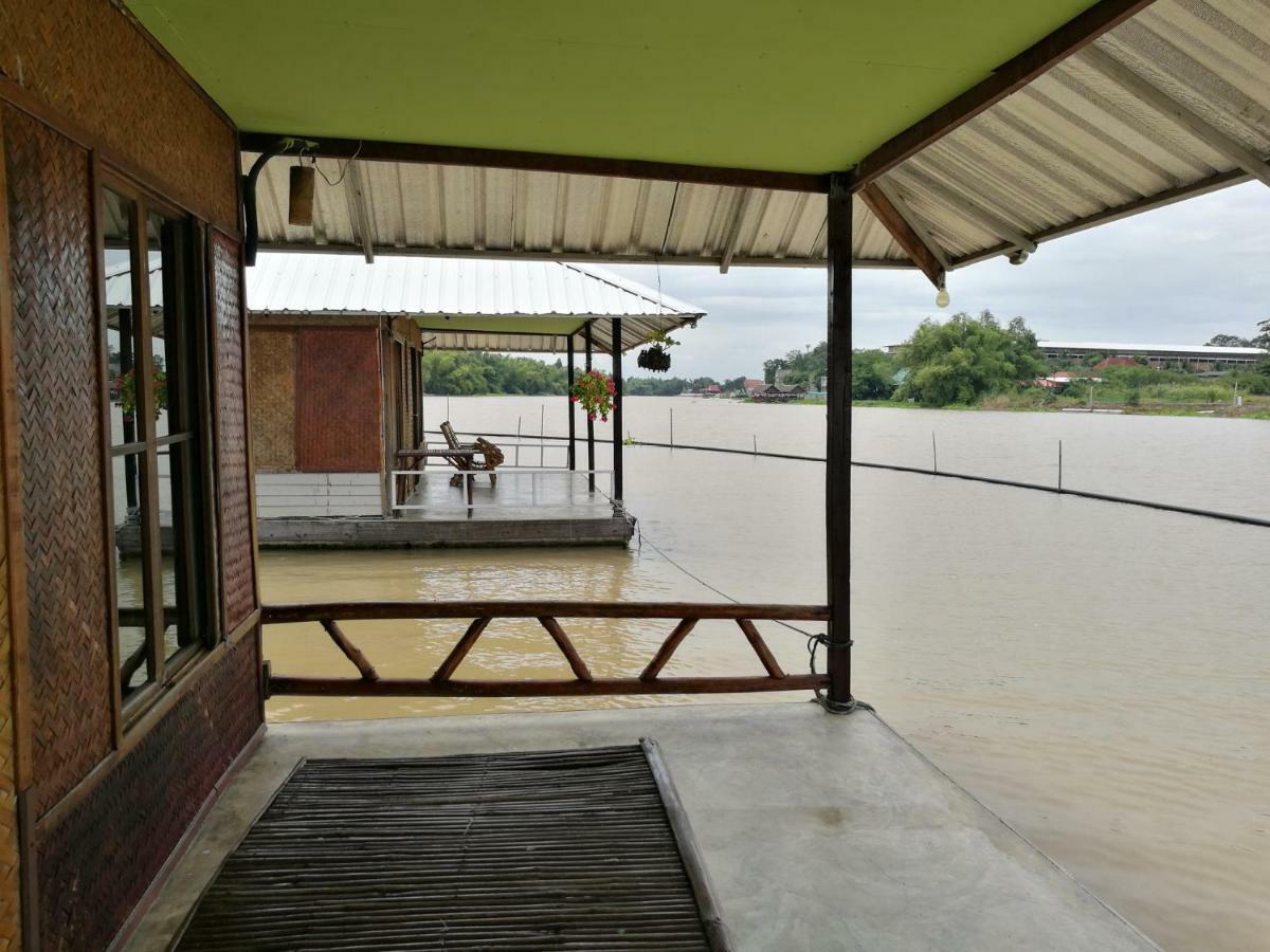 River Marina Resort يوثاي ثاني المظهر الخارجي الصورة
