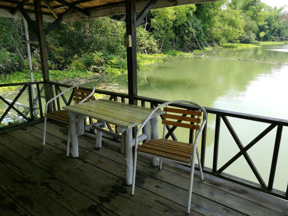 River Marina Resort يوثاي ثاني المظهر الخارجي الصورة