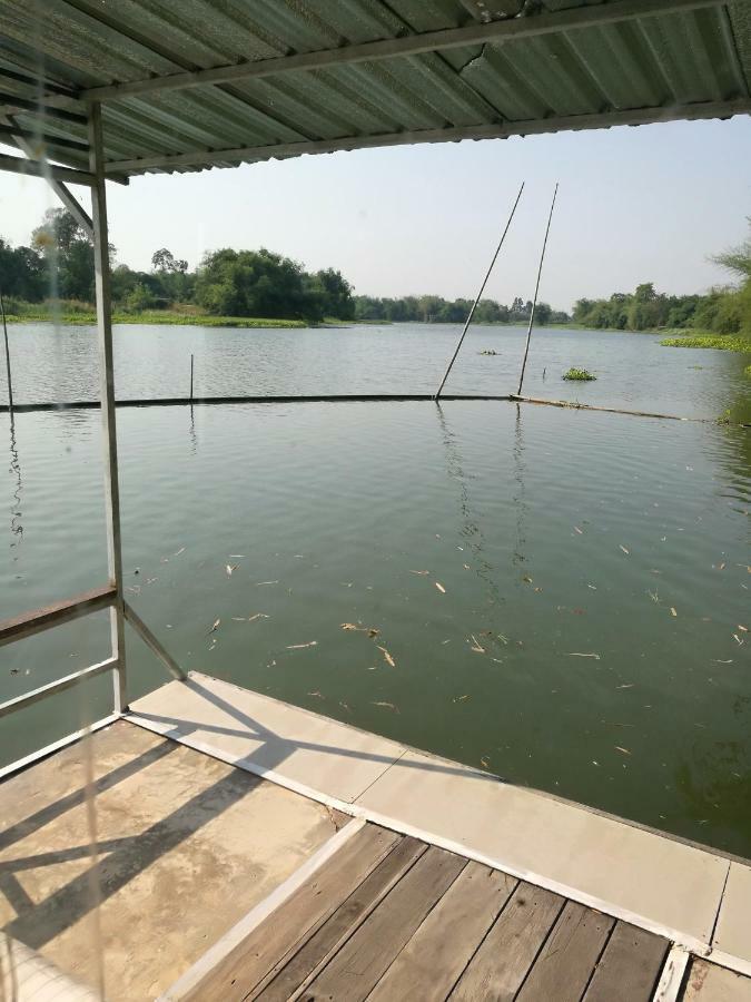River Marina Resort يوثاي ثاني المظهر الخارجي الصورة