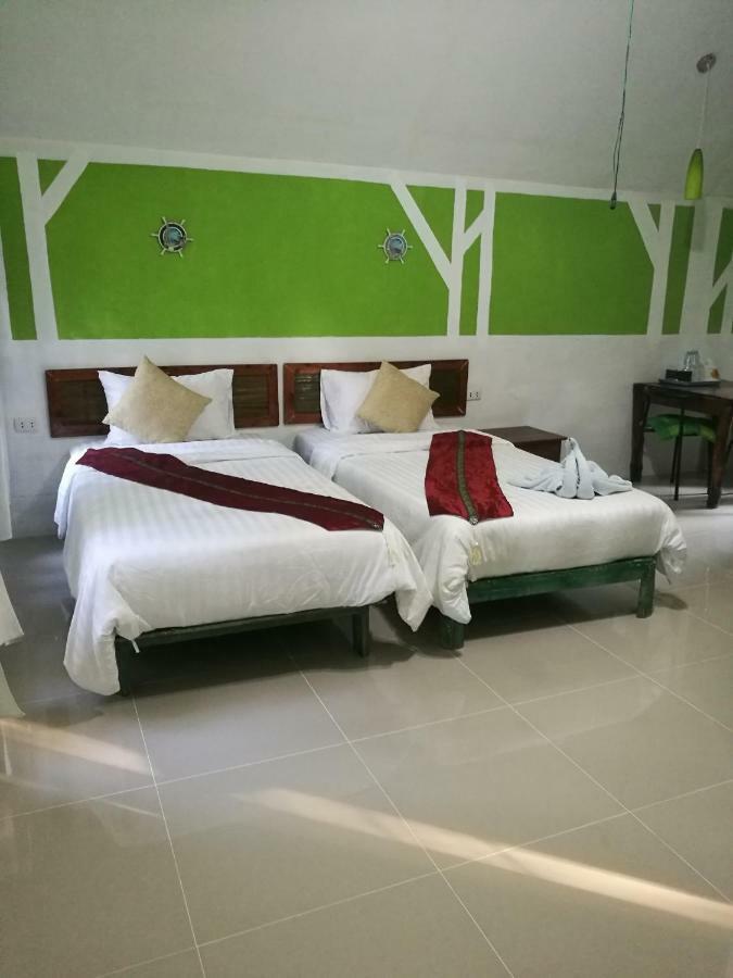 River Marina Resort يوثاي ثاني المظهر الخارجي الصورة